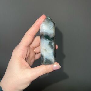 Moss Agate Point Tower - Green and White Crystal Generator